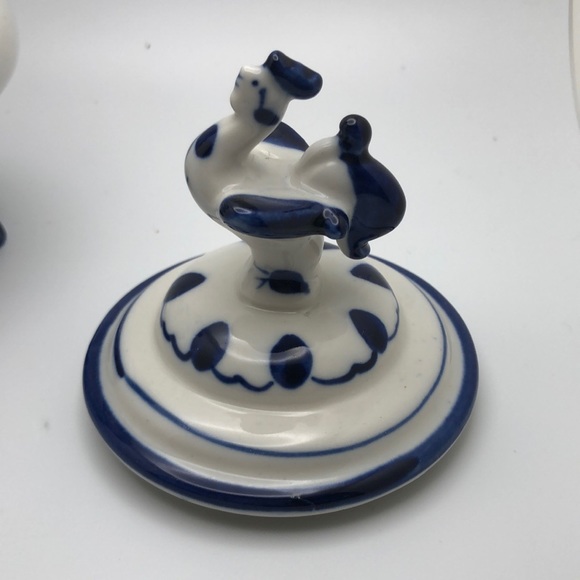 VTG Gzhel Russian hand painted porcelain cup with lid, Rooster Creamer - Picture 5 of 16